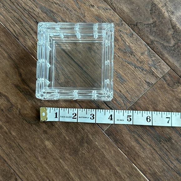 Vintage Trinket Box with Lid - Picture 3 of 3